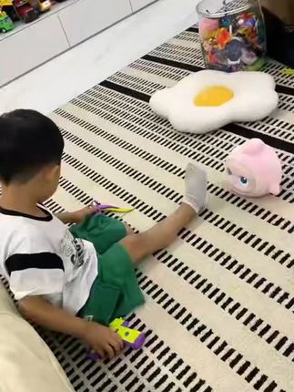宝宝哭闹不止?这款智能豆包玩具来帮忙! 孩子总爱玩手机?这款智能小玩意儿能陪娃聊天!#暑假的快乐是柯南给的#谁是柯南新电影的烫卡#苏超有自己的jellycat#skullpanda盲盒拆箱#当我用大嘴鸟变声器玩说唱