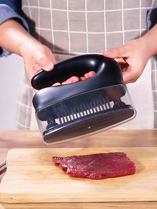 轻松敲肉入味!再也不怕筋多肉硬 这个东西太好用了!家里做菜总担心不够嫩?有了它轻松搞定!#厨房好物#厨房必备神器#厨房好帮手#不锈钢厨具#沉浸式体验后厨现炒锅气