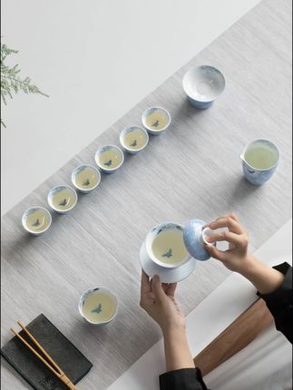 用这套中式茶具待客泡茶太优雅啦! #茶生活 #盖碗 #手绘盖碗 #高端茶器 #茶具套装