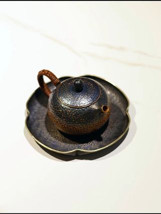 手作铜壶泡茶,出汤顺畅不漏水! 喝茶总担心茶叶跑出来?试试这款一体式打孔的手工壶!