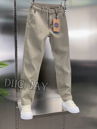 穿上这条牛仔裤,通勤休闲两不误 #男生秋日有效穿搭 #品质男装 #显高显瘦显腿长 #百搭裤子 #直筒裤