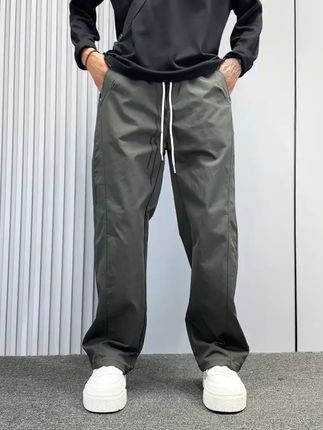 穿上这条军绿工装裤,秋天也能帅气出门! 秋冬穿啥?这款裤子让你轻松解决难题!#秋日户外就穿琥珀系#流光游牧风加牛仔是自由的味道#被贾乃亮王星越水龙头变装帅到#全抖音都在仿热巴琥珀系造型#琥珀系拉抽屉变装