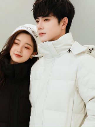 冬天不怕冷!男女同款羽绒服,穿出温暖校服风,免费退货无 冬天必备!这款加厚保暖又好看的羽绒服,还有运费险哦~#男女同款#秋冬穿搭#羽绒服#保暖又好看#我的双11必买清单