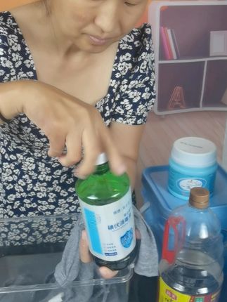 油渍血渍都不怕,一洗全净太神奇! #洗衣粉 #一洗净 #洗衣液#校服净
