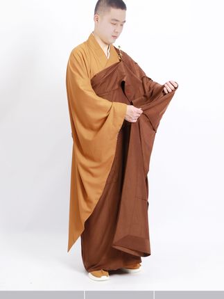 他家这缦衣真是与众不同! #面料柔软舒适 #传统服饰 #居士 #师父 #禅悟人生