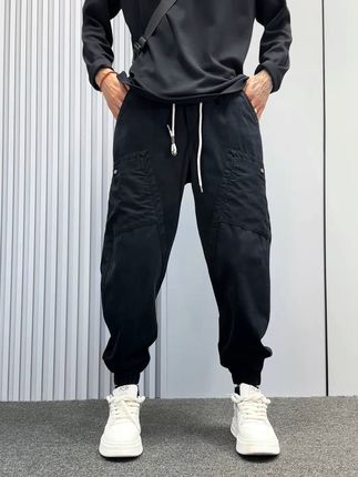 穿上它,轻松驾驭秋冬街头潮流! 男士秋冬穿啥裤子?这款修身九分哈伦裤时尚又保暖!#秋日的golden hour是琥珀流光 #黄子韬讲话主打一个real #舒畅的入秋穿搭都是琥珀系 #用QQ爱打开古早穿搭 #琥珀系拉抽屉变装