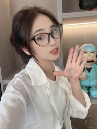 【高颜值防蓝光眼镜】超轻椭圆大框,配度数+散光,素颜戴也显白!👓镜腿柔软不夹脸,久戴舒适,工作学习更护眼~#近视眼镜 #高颜值眼镜 #大框眼镜 #学生党好物推荐 #时尚洋气
