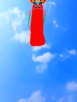大人也能放的风筝!微风就飞 #武财神风筝 #软体风筝 #大型震撼场面 #潍坊风筝飞起来 #国风正当红