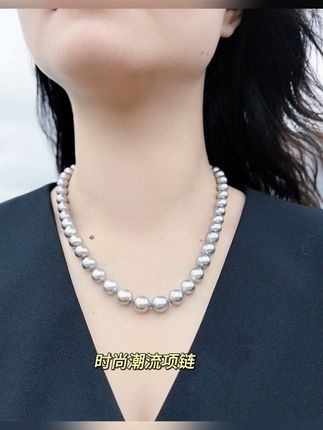 戴上这颗黑珍珠,瞬间提升你的气质! 想买高品质、高性价比的大溪地黑珍珠?这款项链别错过!#首饰分享#项链#礼物推荐#仙女必备#在香港珠宝展一饱眼福