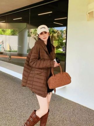 穿上这件轻薄羽绒服,再也不怕冬天出门冷! 冬天必备!这款加厚保暖又好看的外套,现在下单还有运费险哦~#秋冬穿搭#穿搭#反季羽绒服#羽绒服#被秋日氛围感穿搭拿捏了