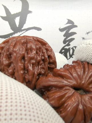 手捻核桃,放松心情,缓解压力神器! #文玩核桃 四座楼