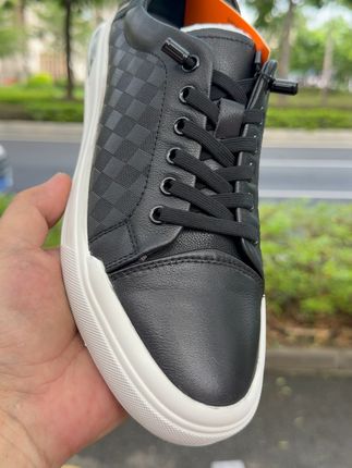 下雨天也能帅气出门!防水休闲板鞋轻松应对泥泞路面 秋冬穿啥鞋子?这款防水休闲板鞋帮你解决难题!#强烈推荐#板鞋#男鞋推荐#男鞋#休闲板鞋