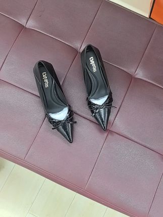 秋天终于来了!这款高跟鞋穿出自信又不怕磨脚,还能免费退 姐妹们!这个鞋子真的太好穿了!!!而且还是包邮发货,还有运费险呢~喜欢就赶紧冲吧~#软底软面穿上超舒服#百搭鞋子#好穿又好搭#高跟鞋#高跟鞋测评