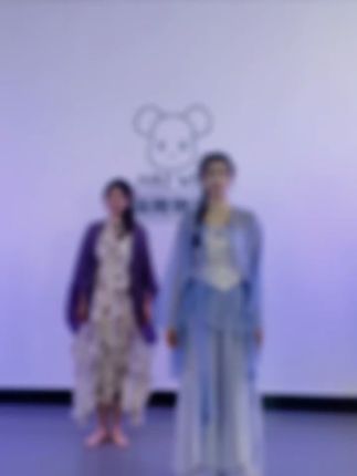古典舞演出服,仙气飘逸还能免费退! 想买又怕不合适?这款服饰有运费险!不满意可退换哦~#国风服饰#民族风穿搭#古典舞#国风古韵