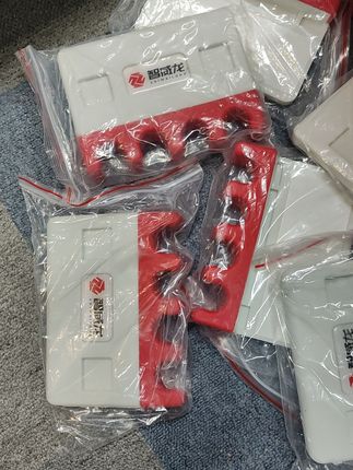 台球房必备!再也不怕球杆乱放磕碰损坏 #台球靠杆器 #靠杆器 #台球器材 #台球沙发 #观球椅 