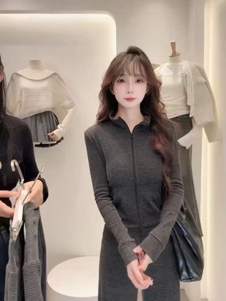 姐妹们!秋冬穿啥?这款套装包邮到家!快来看看吧~#秋季穿搭#秋冬穿搭#显瘦穿搭#韩系穿搭#早秋穿搭显贵法则