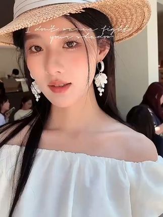 法式轻奢耳环,气质提升不止一点点! 气质轻奢感十足!这款法式耳环让你轻松打造高级造型~