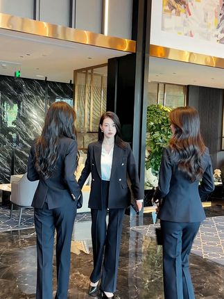 秋季商务装西装套装女2025新款通勤面试职业正装律师气质高级 #西装套装 #职场通勤穿搭 #高级感穿搭 #通勤搭配