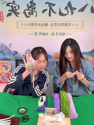 当季阳光玫瑰,一口多汁香甜解馋! 今天是最后一天了!抓紧时间下单吧~明天就要恢复原价啦!!#新鲜采摘#新鲜应季水果#应季水果#阳光玫瑰#丰收的味道在抖音