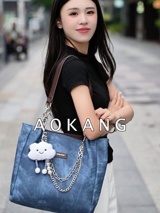 真的姐妹!通勤包就要买这种又好看又能装的,太实用啦#奥康女包 #包包推荐 #女包新款 #包包种草 #包包控每天更新