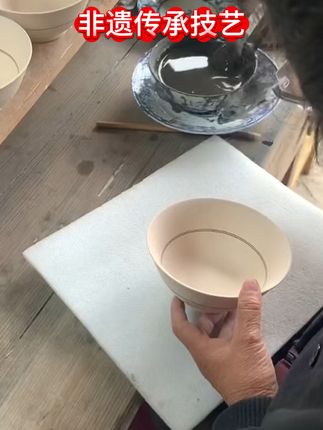 手作匠心,茶香满溢,景德镇小茶叶罐让品茶更优雅! 茶室必备!这款精美陶瓷罐子,用来装茶叶、香料都好看!