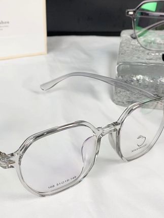 戴上它,素颜也能显脸小!椰子灰大框眼镜美cry 想戴好看的眼镜却没合适选择?这款定制成品光学镜帮你解决!#好物推荐🔥#近视眼镜#防蓝光眼镜#素颜眼镜框推荐#方圆脸戴什么眼镜显脸小