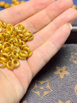 24k黄金色车轮凹槽隔片垫片,为你的爱串增亮添色!!! #手串搭配 #手串配饰 #手串搭配技巧 #黄金隔片 #手串那些事