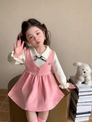 宝贝穿上洋气翻领裙,妈妈再也不担心秋装搭配难题! 秋冬季节孩子怕冷?这款洋气连衣裙保暖又好看!#女童穿搭#秋季穿搭#早秋穿搭#生女儿就要这样穿#随机穿搭挑战