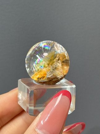 超美水晶金骸骨单珠,特别的水晶搭配就选它! 想要一款有个性又独特的爆彩水晶珠珠?这款意象水晶单珠帮你搞定!
