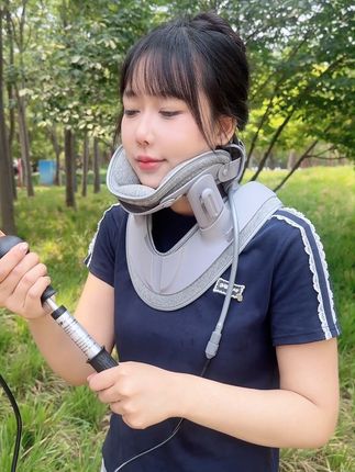 告别颈椎痛!轻松牵引,睡出好脖子 长期低头工作、玩手机、一定要试试这个神器!脖子酸疼难受时戴上它,效果超棒!#颈椎牵引器 #护颈 #脖子前倾 #富贵包 #肩颈疏通
