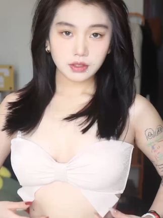 穿上它副乳消失!超舒适薄杯文胸,不满意可退哦! 姐妹们!这个活动真的太划算了!!有运费险!不合适的还可以退回去哦~#法式蕾丝内衣 #舒适透气又凉快 #柔软亲肤 #好物推荐🔥 #好奇蜜斯