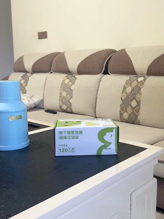 试了才知道多香, 这个垃圾袋真的太好用了!关键现在有运费险了,不好用还可以退回去#好物安利 #垃圾袋推荐 #溜达节 #清洁奇妙好物 #免撕垃圾袋