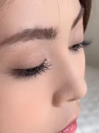 自然卷翘,免胶假睫毛,包邮退货无忧! 姐妹们!这款假睫毛真的太好用了!!!而且还是包邮发货、有运费险的哦~#看图说化妆品挑战 #淘到宝的快乐谁懂啊 #千禧辣妹古早小烟熏妆教程来了 #轻松拍出人生证件照的妆容来了 #初秋青木瓜妆容上线