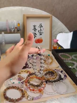 戴上它气质提升!超七水晶手串,净透顺发好运来! 想买高品质手串却没好选择?这款手串帮你解决难题!#首饰分享#水晶#天然水晶#珠宝首饰#手串
