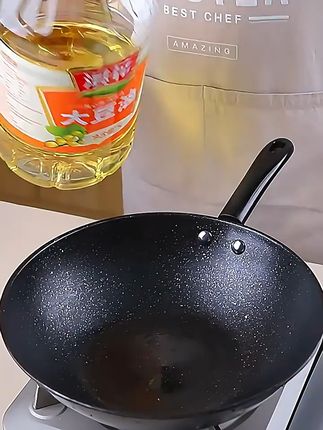 厨房再也不怕多倒油!神器喷倒油壶全搞定! 这个小工具太好用了!家里做菜放油再也不怕多了!快来看看吧~#居家好物 #厨房好物 #好物推荐🔥 #厨房必备神器 #油壶
