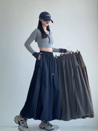 一眼沦陷的花苞裙 穿上就想转圈圈 绝美啊 上身扑面而来的活力感 拍照也很出片哦#高级感穿搭 #秋季穿搭 #气质穿搭 #半身裙 #被秋日氛围感穿搭拿捏了