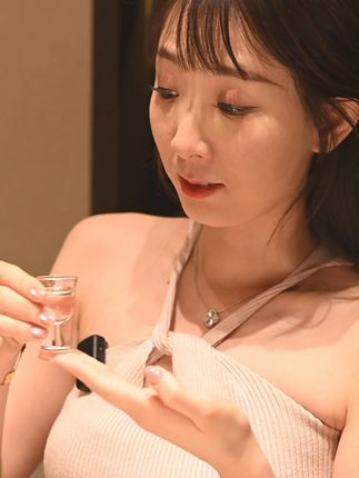 今晚小聚,好酒不怕喝错,运费险让你无忧退换! 今天下午四点半到六点有活动!拍一发二还有运费险!喜欢喝酱香酒的朋友不要错过啦~
