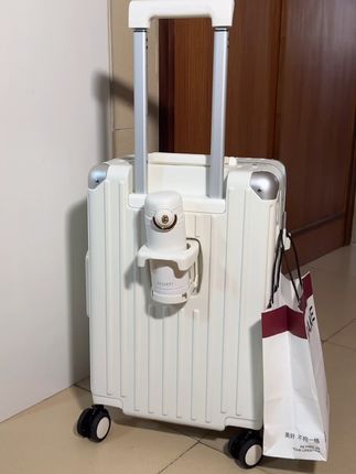 开箱被这抹 “奶油白” 戳中! #行李箱推荐 行李箱