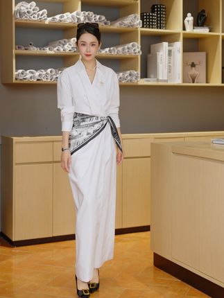 希望自己永远拥有旺盛的生命力 #maggiema #MAGGIEMA大秀上新#秋上新来抖音 #职场穿搭 #早秋穿搭 