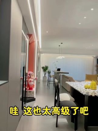 进门就是风景!手绘油画装饰画让玄关美翻天 家里装修不知道怎么搭配?试试这款高品质、高颜值的手绘油画!#家居好物#家居饰品#家居软装搭配#装饰画#家里普通一平方美学就不普通