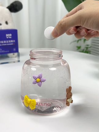 如果你还在费力的清洁杯子上的#茶垢#水垢 那你一定没试过这个#onefull茶垢泡腾片 用它清洁水杯茶具真的太方便了,还能#杀菌
