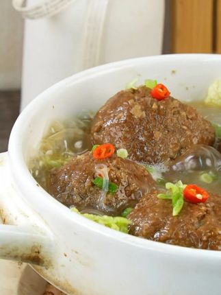 现在狮子头不用自己做了,直接买享食家的狮子头,方便又好吃#好吃的东西要吃进肚子里#扬州狮子头 #老人小孩都爱吃 #谁懂啊家人们