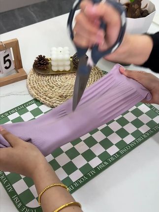 这款乳胶手套结实耐用,加长加绒的,天冷洗碗洗衣服就用这个防水防油不伤手#好物推荐  #家家必备 #家务手套