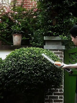 手持电动篱笆剪无线充电式剪枝剪草锂电绿篱机草坪修剪篱笆机#手持电动篱笆剪 #无线充电式 #草坪修剪