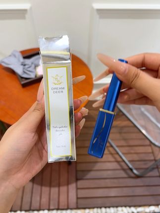 救命呀,梦鹿胶水太绝了,粘的这么牢固且巨持久呢,怎么撕拉都可以,假睫毛稳到离谱啊啊! #梦鹿假睫毛 #根根分明持久卷翘 #睫毛胶 #睫毛胶水 #好物分享🔥