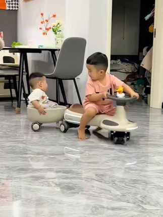#儿童扭扭车 1-6岁宝宝车子 #溜溜车 万向轮 #防侧翻 摇摆玩具滑滑妞妞车 #宝宝好物推荐 #童车