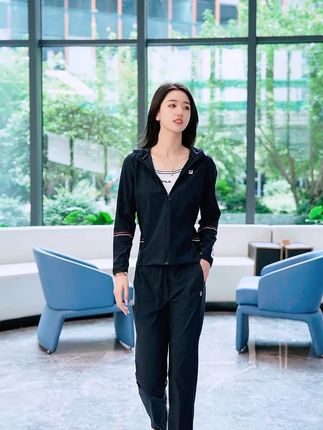 斐乐爆款网球外套 #斐乐#穿出高级感#穿搭#套装#集合啦球类玩家