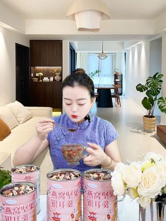 女人不管几岁都要好好爱自己,建议您每天早上来一碗这个 #燕窝坚果银耳羹 #哇又便宜又好吃