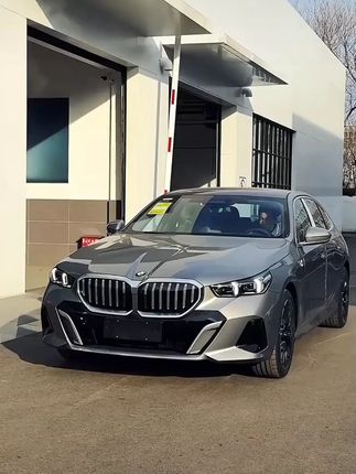 宝马新5系中控面板530li/525li排挡装饰出宝马5系内饰装饰用品#宝马新5系 #中控装饰 #排挡装饰 #汽车内饰用品 #汽车改装