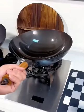 无涂层家用圆形铁锅炒菜铁锅加厚不粘锅凹形电磁炉燃气灶通用#铁锅 #铁锅炖#家用铁锅 #炒锅 #炒锅推荐